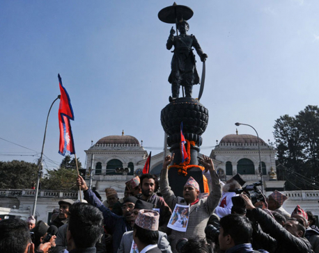 108 meters long garland offered to the statue of late King PN Shah (photo feature)