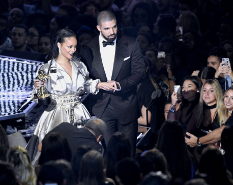 Rihanna is the queen of everything: Drake
