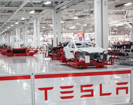 European carmakers hope to catch Tesla with faster e-car chargers