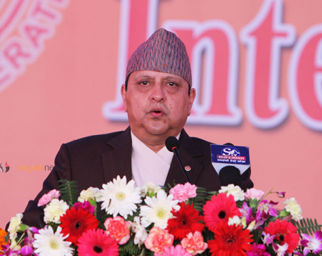 Former King Gyanendra donates Rs 100,000 for Mahayagya