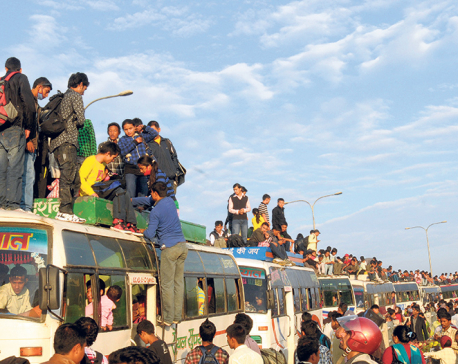 Bus operators deny following no-rooftop rule, no ticket booking yet