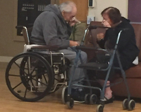 Elderly Canadian couple reunited after photo of separation goes viral