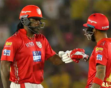 Kings XI Punjab win the toss and elect to bat