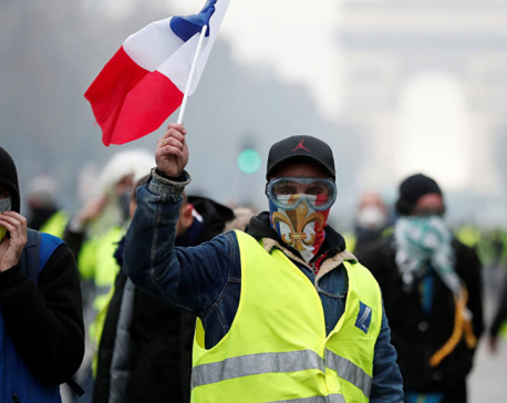 France to consider 'State of Emergency' amid 'Yellow Vests' protests - Spokesman