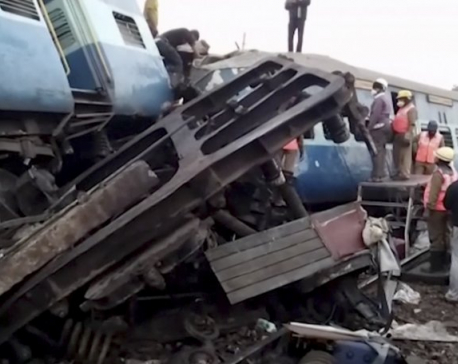At least 36 killed as train derails in Andhra Pradesh, India (Update)