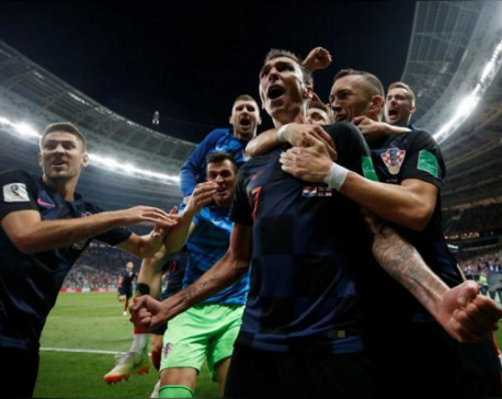 Mandzukic sends irrepressible Croatia into first World Cup final