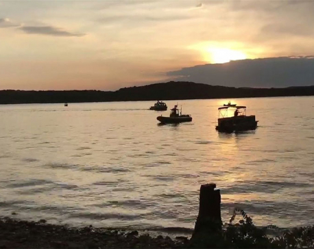 Duck boat capsizes in Missouri, killing 11 people