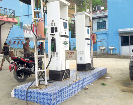 Petrol theft by tanker driver on the rise in Pyuthan