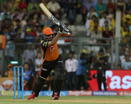 Sunrisers Hyderabad sets target of 179 runs for Chennai Super Kings