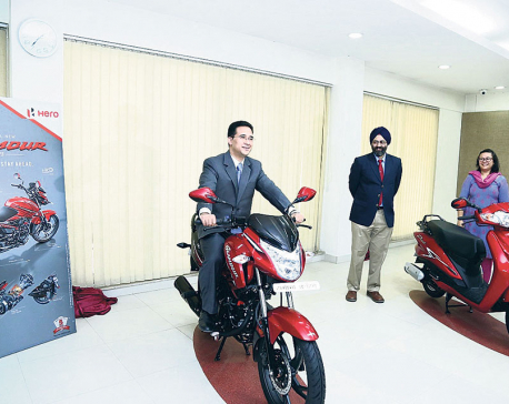 Hero MotoCorp launches Glamour, Duet