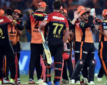 SRH beat RCB by five runs, all but through to play-offs