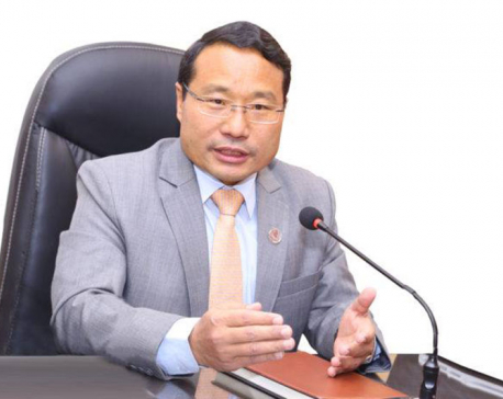 Minister Pun contributes to school stipend fund