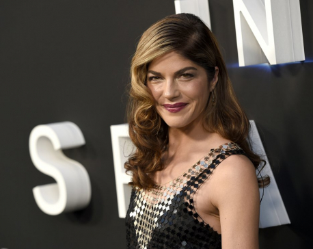 Actress Selma Blair say she has been diagnosed with MS