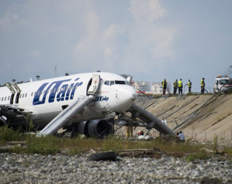 Russian airport worker dies, 18 hurt in plane crash
