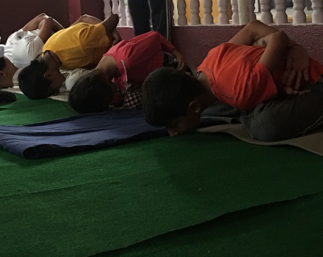 Kids demonstrate yog asanas at Shiva Yog Sadhana Kendra (photo feature)