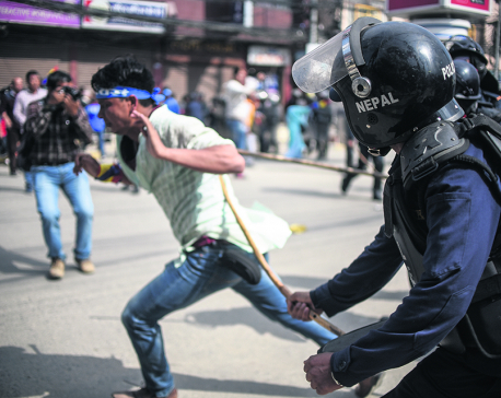 Police baton-charge RPP protestors in capital, detain 20 in Pokhara