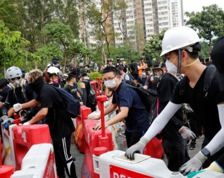 Hong Kong police and protesters refine battle tactics