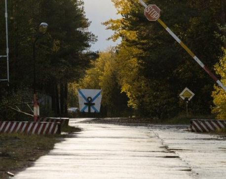 Ukrainians brave nuclear risk to escape Russian-ruled south