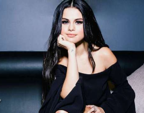 Selena Gomez drops new song 'I Can't Get Enough'