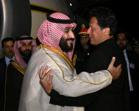 Pakistan says Saudi crown prince orders 2,100 Pakistani prisoners released