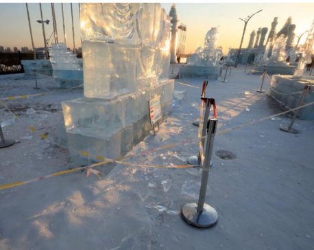 Big thaw hits Harbin ice sculptures in China