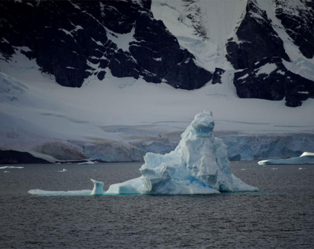 Antarctica's melt quickens, risks meters of sea level rise: Study