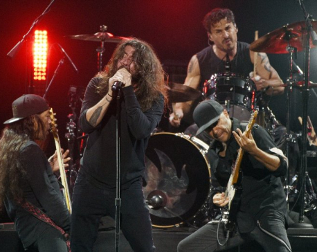 Metallica, Miley Cyrus perform at Chris Cornell tribute