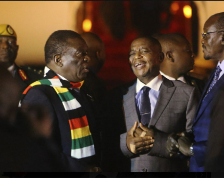Zimbabwe’s president returns amid economic crisis, crackdown