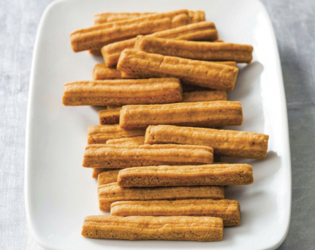 Snack attack: Try crumbly, cheesy, buttery spiced crackers