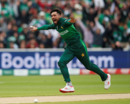 Pakistan's Amir retires from test cricket