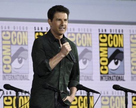 Tom Cruise surprises Comic-Con with ‘Top Gun’ sequel trailer