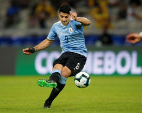 Uruguay crush 10-man Ecuador 4-0 in Group C opener