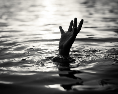 Child drowns while swimming