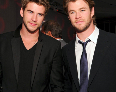 Liam Hemsworth "leaning on" Chris Hemsworth for support after split with Miley Cyrus