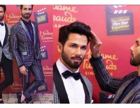 Shahid Kapoor unveils his wax statue at Madame Tussauds