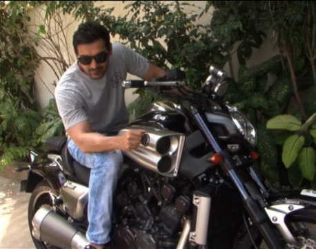 John Abraham all set to vroom in his next flick