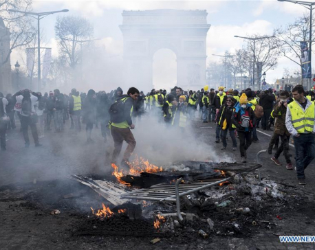Over 200 arrested, scores wounded after "Yellow Vest" protest turns violent in Paris