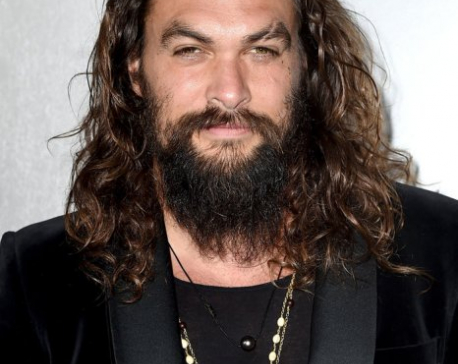 Jason Momoa shares an old picture from sets of 'GoT'