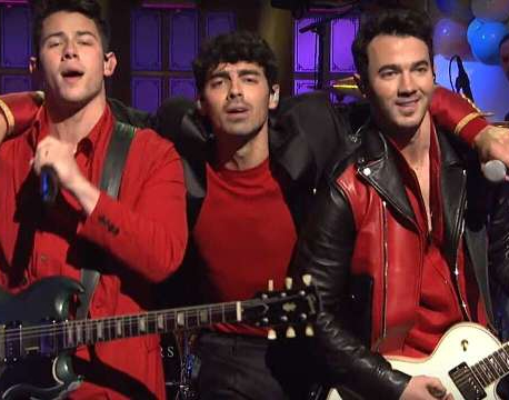 Saturday Night Live turns into a courtroom for Jonas Brothers