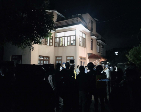 PHOTOS: Late Ghimire’s friends, families and well-wishers throng his residence to offer condolences