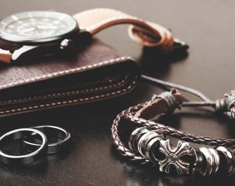 How to wear men’s jewelry and accessories