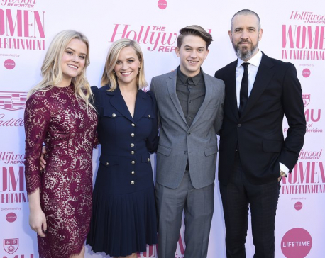 Reese Witherspoon honored at Women in Entertainment gala