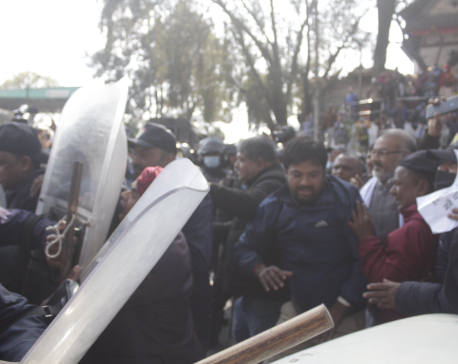 Police chase away Rajendra Mahato for trying to breach prohibitory orders and enter restricted area (In Pictures)