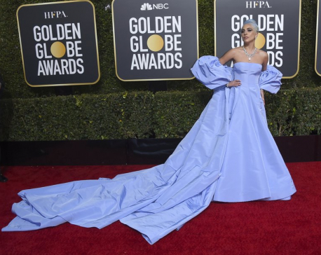 Stars returned to looks in color on the Golden Globes carpet