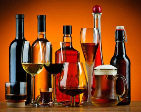 Four arrested for selling counterfeit alcoholic beverages