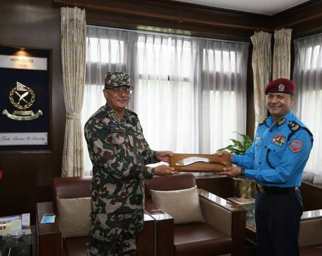 Breaking all past traditions, Army Chief Thapa visits Nepal Police HQ to congratulate newly-appointed police chief