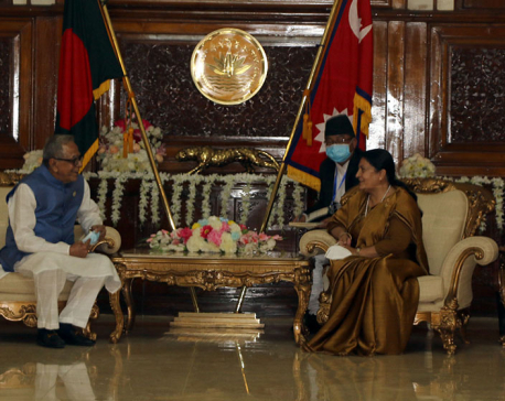 President Bhandari holds meeting with Bangladeshi counterpart Hamid