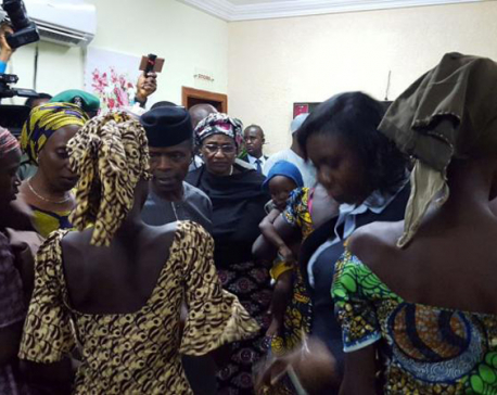 Boko Haram frees 21 kidnapped Chibok girls after 2.5 years