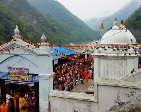 Over 200,000 devotees throng Maha Kumbha Mela at Barahakshetra