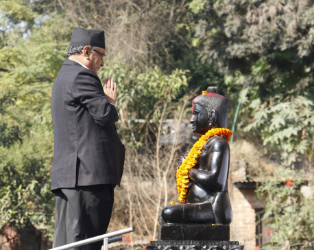 PM pledges efforts to establish Nepal Sambat in constitution